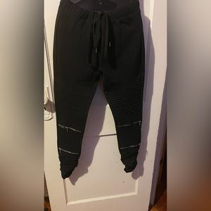 Fashion Nova Yvette Motto Jogger